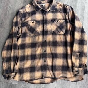 Frye and Co Men’s Plaid Button-Up Shirt in Black and Tan 2XLT